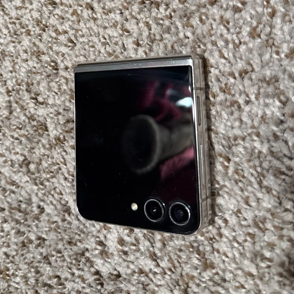 Samsung Galaxy Z Flip 5